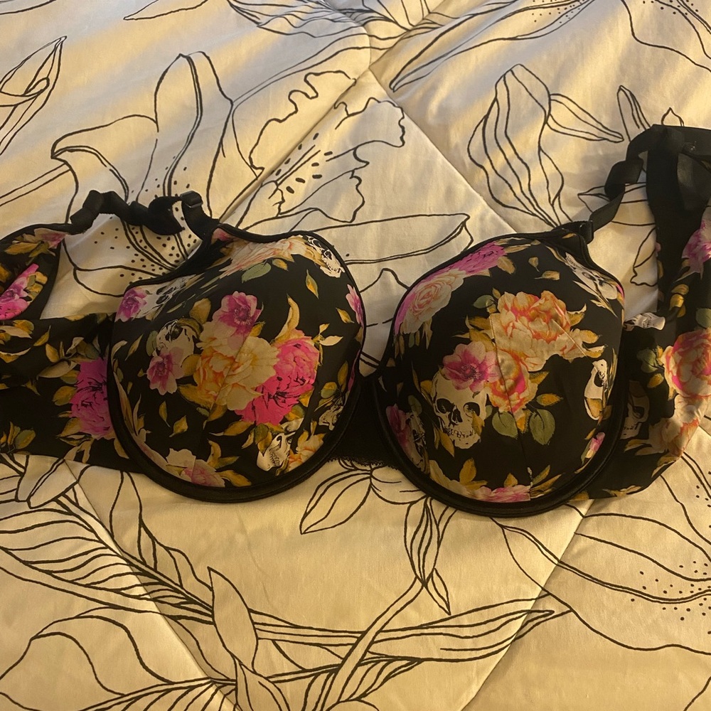 Torrid black floral & skull print bra